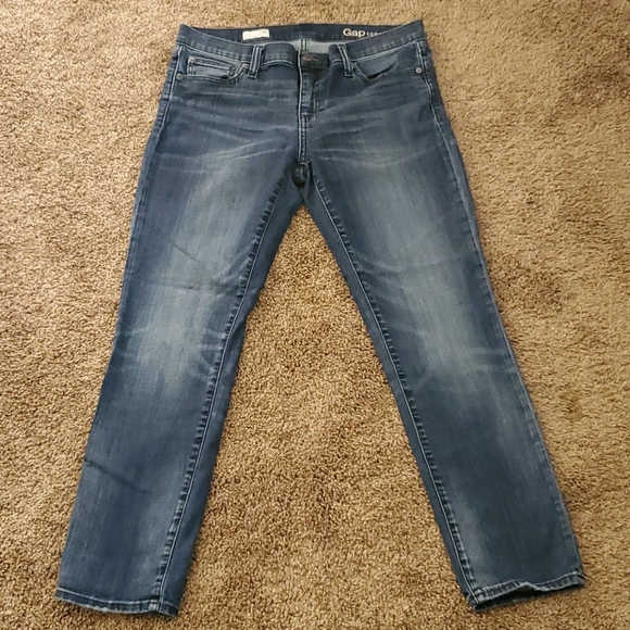 GAP Denim - GAP Girlfriend Jean Size 28R